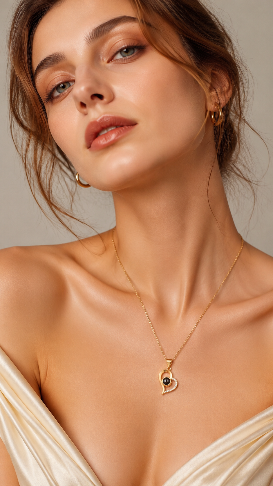 Hidden Message Heart Projection Necklace